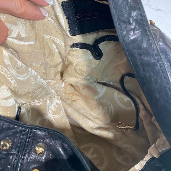 Michael Kors Black Studded Leather Shoulder Bag – Gold Chain Strap Slouchy Tote - Picture 5 of 7